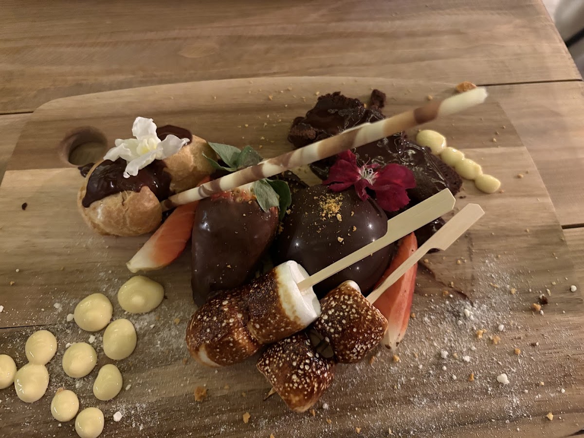 Plates Fusion Pub Photos 2